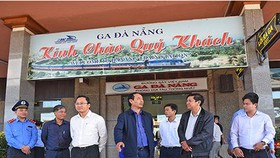Nhà ga và bến xe không được để hành khách nào ở lại sau đêm 30 Tết