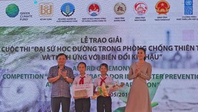 Trao giải Cuộc thi “Đại sứ học đường trong phòng chống thiên tai và thích ứng biến đổi khí hậu 2019