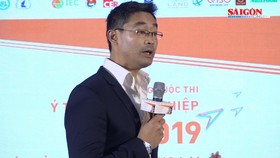 Tiến sĩ Philipp Roesler giao lưu với sinh viên Đại học Quốc gia về khởi nghiệp