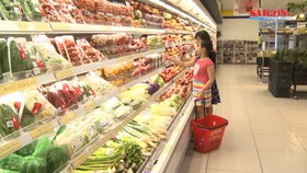 Rau quả nhập khẩu ùn ùn về Việt Nam