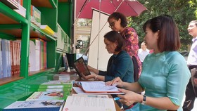 Trao tặng 31 xe thư viện lưu động