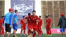 Đội U22 Việt Nam trong buổi tập đầu tiên tại Campuchia. Ảnh: DŨNG PHƯƠNG