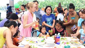 Hướng về trẻ em