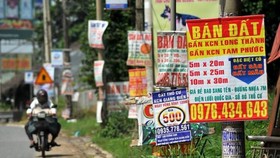 Khó trị cơn sốt đất nền