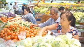 Đưa nông sản lên sàn sẽ giúp người tiêu dùng có thể mua sắm dễ dàng