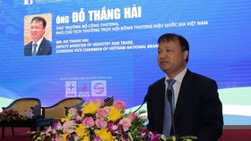 Deputy Minister of Industry and Trade Do Thang Hai speaks at the forum in Hanoi on April 17 (Photo: VNA)