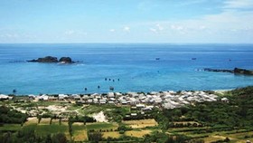 Trieu Duong bay in Phu Quy island