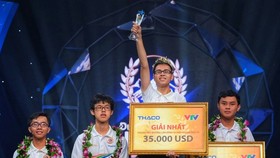 Nguyen The Trung, a student from Phan Boi Chau High School for Gifted Students in Nghe An province wins the 19th Road to Olympia Peak .
