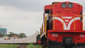 Đoàn tàu container lạnh vừa được chạy thử nghiệm