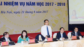 Phó Thủ tướng Vũ Đức Đam phát biểu chỉ đạo hội nghị ngành giáo dục