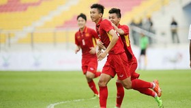 Văn Hậu vui mừng sau khi ghi bàn vào lưới Đông Timor. Ảnh: Dũng Phương