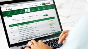 Cơ hội nhận iPhone 7 khi thanh toán hóa đơn tiền điện qua VPBank Online