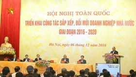 Thủ tướng Nguyễn Xuân Phúc phát biểu tại hội nghị trực tuyến toàn quốc triển khai công tác sắp xếp, đổi mới doanh nghiệp nhà nước giai đoạn 2016-2020.