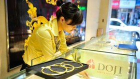 Giá vàng SJC đứng ở mức cao
