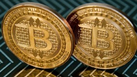 Bitcoin lao dốc không phanh sau khi Trung Quốc đóng sàn giao dịch