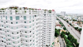 Một khu cao ốc kiến trúc hiện đại tại cửa ngõ phía tây TPHCM Ảnh: THÀNH TRÍ