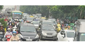 Xử lý tình trạng ô tô đi vào làn xe 2 bánh