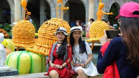 Halloween Sun World Ba Na Hills đẹp rực rỡ với hàng vạn trái bí lớn, nhỏ