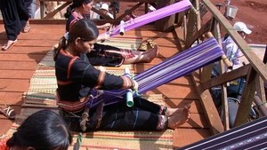 The first festival to honour brocade will be held from December 27 to 30 in Central Highlands province of Dak Nong. (Photo visittourvietnam.com )