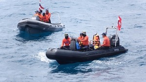 Search and rescue forces off the island (Source: VNA)