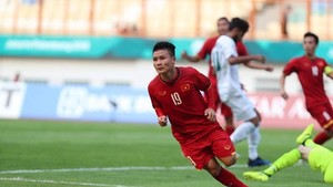 Midfielder Nguyen Quang Hai opens the score for Vietnam (Photo: VNA)
