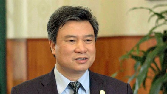 Bộ GD-ĐT: Sách giáo khoa mới sẽ hạn chế tối đa việc học sinh ghi vào sách gây lãng phí 