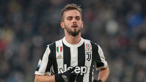 Từ chối Chelsea, Pjanic hy vọng thắng Champions League cùng Ronaldo