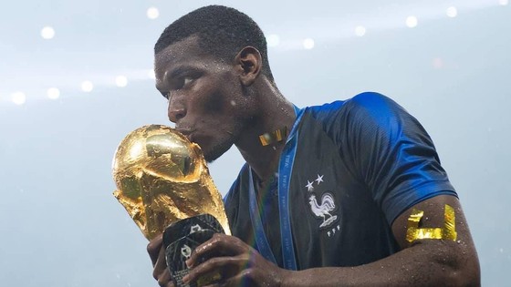Paul Pogba trong đêm đăng quang World Cup 2018