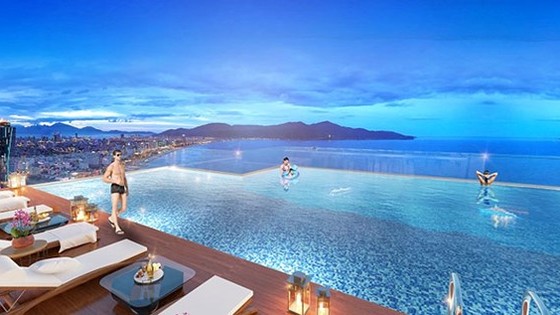 “Rung động” ngoạn mục với bể bơi đáy kính vươn ra không trung