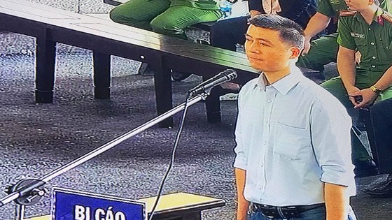 Trùm cờ bạc trực tuyến Phan Sào Nam khai gì trước tòa?