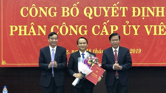 Ông Nguyễn Đình Vĩnh được điều động, phân công làm Bí thư quận ủy Ngũ Hành Sơn. Ảnh: NGUYÊN KHÔI