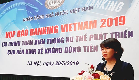 Banking Vietnam 2019 hướng đến không dùng tiền mặt