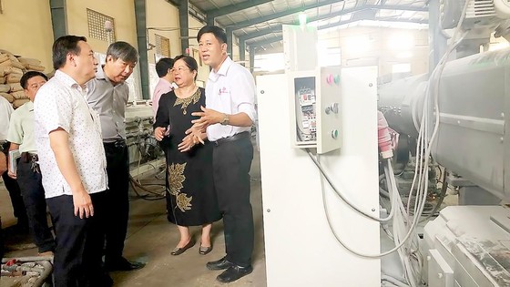 Đại diện Sở Công thương TPHCM trực tiếp đi nắm tình hình và tháo gỡ khó khăn cho doanh nghiệp