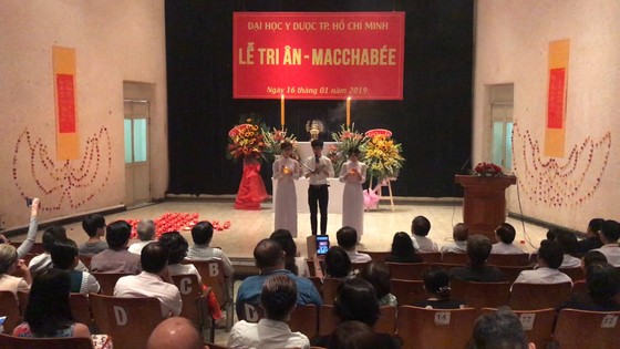 Khi thân xác trở thành người thầy im lặng