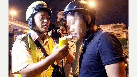 Khắc phục tâm lý chủ quan khi tham gia giao thông