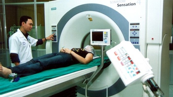 A multi-slice scanner in use at HCM City’s Cho Ray Hospital. (Photo: VNA)