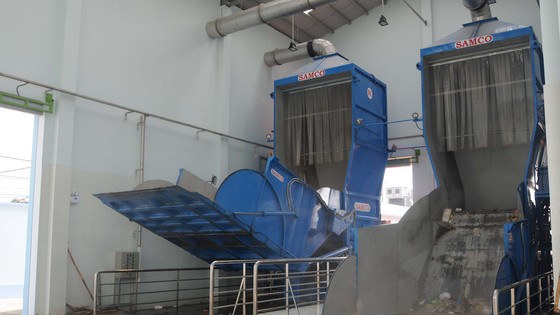 Thiết bị xử lý rác tại trạm ép rác kín