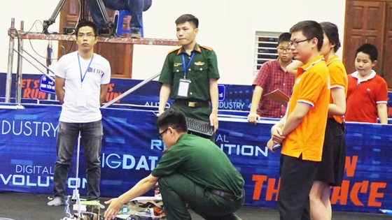 Đội MTA Racer của Học viện Kỹ thuật quân sự đã trở thành quán quân Cuộc đua số năm 2016-2017