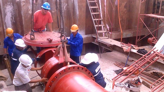 Cung cấp nước sạch cho 100% hộ dân