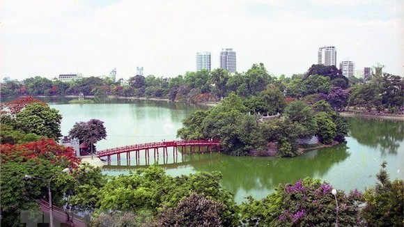 A view of Hoan Kiem Lake (Photo: VNA)