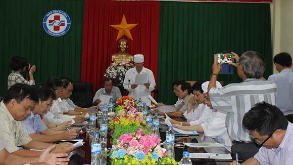 Họp báo nguyên nhân tử vong bệnh nhân phẫu thuật lấy dụng cụ chỉnh hình