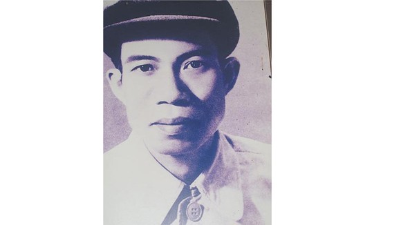 Nhà thơ Nguyễn Bính. Ảnh: Tư Liệu
