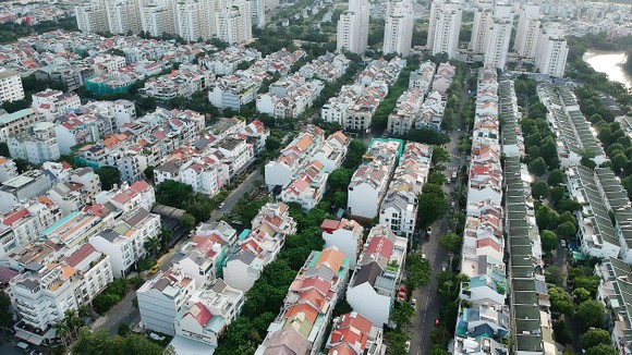 Dân cư hình thành tại khu Nam thành phố Ảnh: Thành Trí