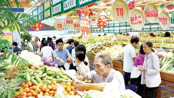 Giảm giá nhiều mặt hàng trong tháng Tự hào hàng Việt 2018