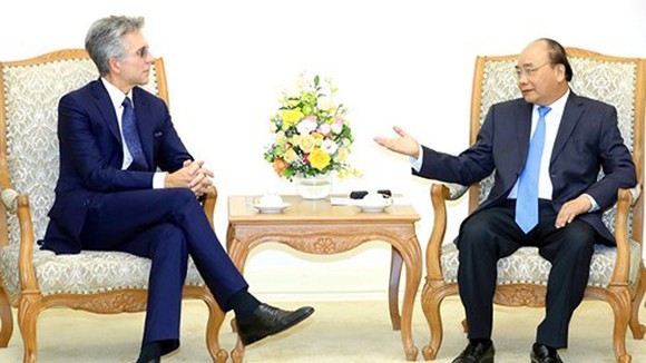 Thủ tướng Nguyễn Xuân Phúc tiếp ông Bill McDermott, Chủ tịch Tập đoàn SAB (CHLB Đức). Ảnh: VOV