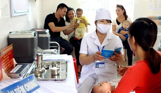 Tiêm chủng cho trẻ giúp phòng tránh nguy cơ bị bại liệt