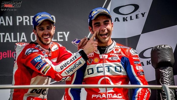Dovizioso (trái) và Petrucci luôn có mối quan hệ thân tình từ lâu