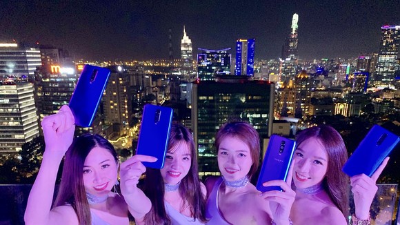 OPP R17 Pro đã chính thức ra mắt
