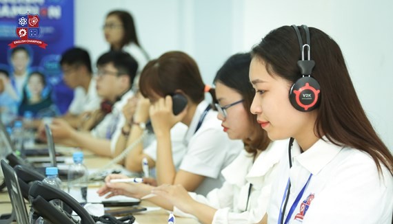Candidates sit for the contest (Photo: SGGP)