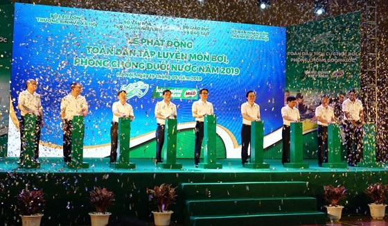 At the launching ceremony (Photo: SGGP)